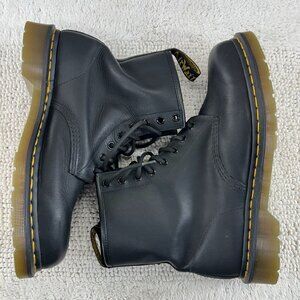 Dr Doc Martens Boots Mens 10 Black Combat Lace Up 11822 Airwair Air Wair